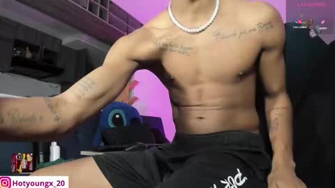 Snapshot of koljei_ chatting on 10-25-25, 05:37 JEI Independent Model online show from 10-25-25, 05:37