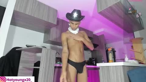 Snapshot of koljei_ chatting on 11-01-25, 04:58 JEI Independent Model online show from 11-01-25, 04:58