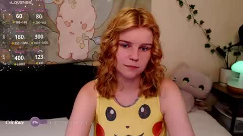 Snapshot of komorebbi chatting on 07-20-26, 10:23 Marta online show from 07-20-26, 10:23