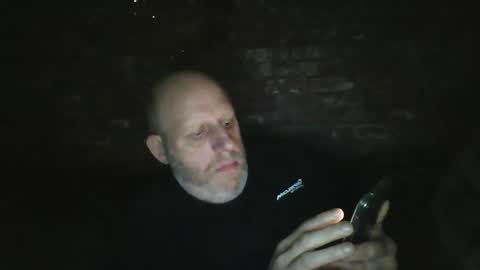 Neil online show from 12-18-24, 03:55