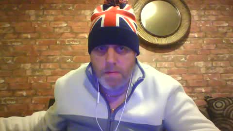 Neil online show from 01-04-25, 02:46
