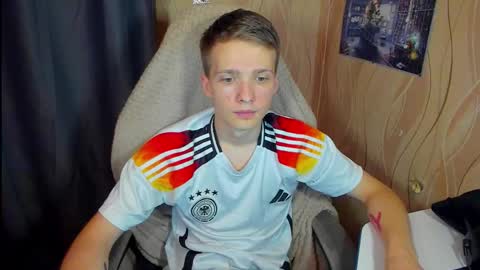 konnor_deviant online show from 10-02-25, 09:44