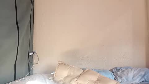 Konny and Laila online show from 04-22-26, 01:12