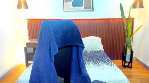 Snapshot of kora_shadow chatting on 12-04-25, 07:33 Kora Shadow online show from 12-04-25, 07:33