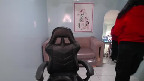 Snapshot of koraa_t chatting on 09-26-25, 02:37 koraa online show from 09-26-25, 02:37