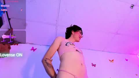 Koral online show from 03-10-26, 04:28