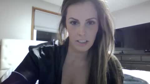 Snapshot of koralynn777 chatting on 10-19-25, 04:24 KoraLynn777 online show from 10-19-25, 04:24