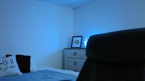 Snapshot of koralynn777 chatting on 04-21-26, 01:42 KoraLynn777 online show from 04-21-26, 01:42