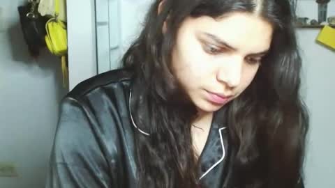 Karoll online show from 01-30-25, 01:44