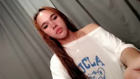 Snapshot of koreandoll_yuri chatting on 01-19-26, 02:43 koreandoll_yuri online show from 01-19-26, 02:43