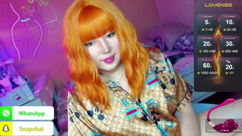 MISS ALICIA online show from 11-24-25, 02:11