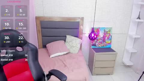      online show from 05-09-26, 01:00