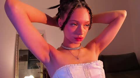 Snapshot of kossie_ chatting on 01-17-25, 04:04 kossie_ online show from 01-17-25, 04:04