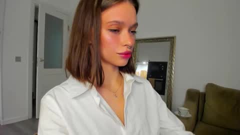 Snapshot of kossie_ chatting on 10-24-25, 10:06 kossie_ online show from 10-24-25, 10:06