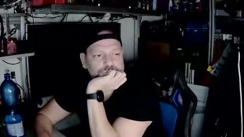 Snapshot of kostasgreek42 chatting on 12-05-24, 05:50 Kosta online show from 12-05-24, 05:50