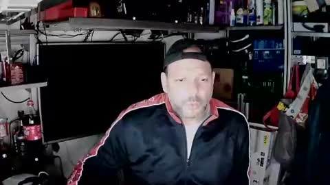 Snapshot of kostasgreek42 chatting on 12-22-24, 03:11 Kosta online show from 12-22-24, 03:11