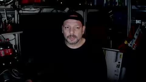 Snapshot of kostasgreek42 chatting on 12-25-24, 05:37 Kosta online show from 12-25-24, 05:37