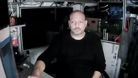 Snapshot of kostasgreek42 chatting on 01-06-25, 04:55 Kosta online show from 01-06-25, 04:55