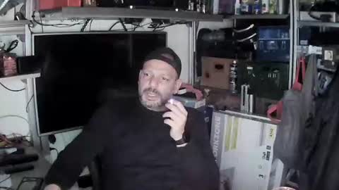 Snapshot of kostasgreek42 chatting on 01-14-25, 06:38 Kosta online show from 01-14-25, 06:38