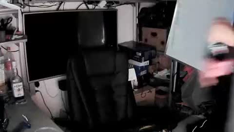 Snapshot of kostasgreek42 chatting on 09-16-25, 05:14 Kosta online show from 09-16-25, 05:14