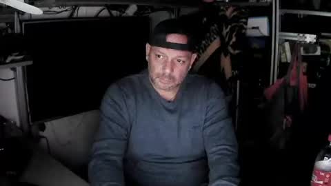 Snapshot of kostasgreek42 chatting on 11-02-25, 03:36 Kosta online show from 11-02-25, 03:36