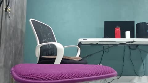 Snapshot of koto420 chatting on 02-18-26, 11:55 Koto Bombon online show from 02-18-26, 11:55