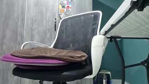 Snapshot of koto420 chatting on 05-16-26, 05:34 Koto Bombon online show from 05-16-26, 05:34