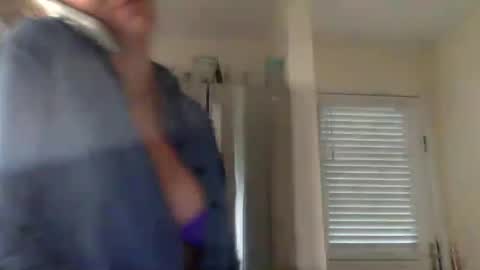 koyoteej online show from 03-01-25, 10:42