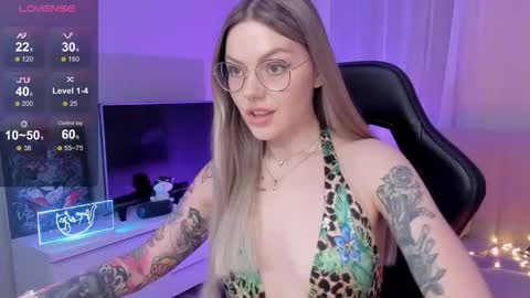 Snapshot of koza_dereza_ chatting on 10-04-25, 04:49 Jess online show from 10-04-25, 04:49