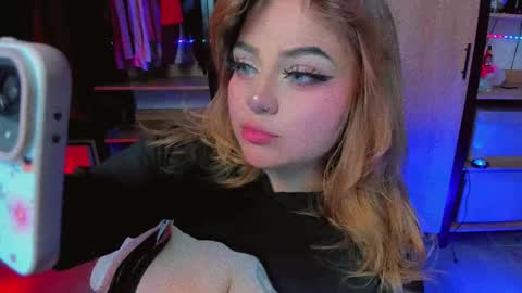 Khloe online show from 12-23-25, 03:15