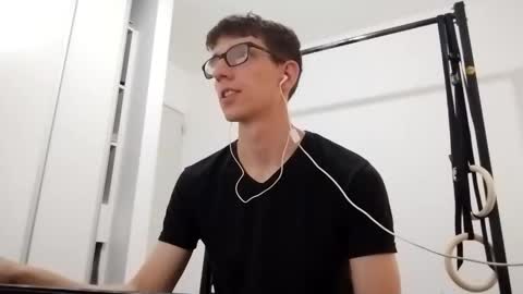 Facu online show from 11-22-25, 06:40