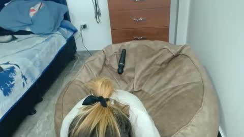 kratos_and_afrodita online show from 10-06-25, 11:13