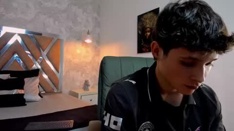 Kraven online show from 11-25-25, 03:06