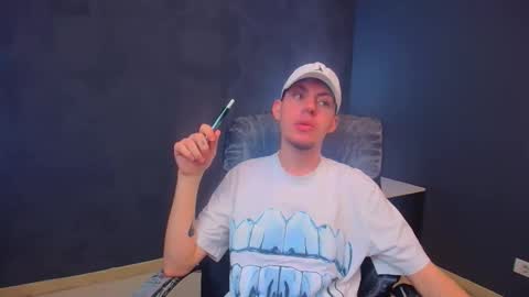 KrewVaughn online show from 03-10-26, 10:53