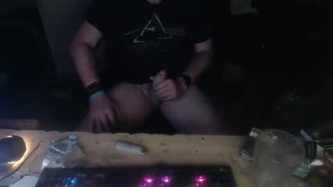 Snapshot of krimson999 chatting on 01-16-26, 06:06 krimson999 online show from 01-16-26, 06:06