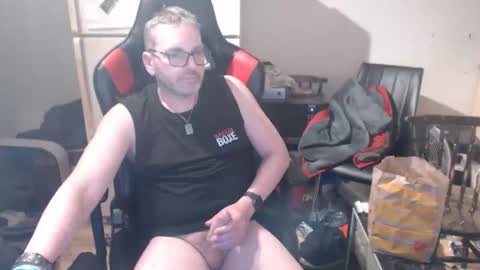 Snapshot of krimson999 chatting on 02-26-26, 02:21 krimson999 online show from 02-26-26, 02:21