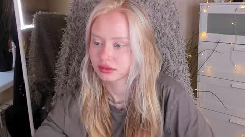 kris_grant online show from 10-14-25, 10:38