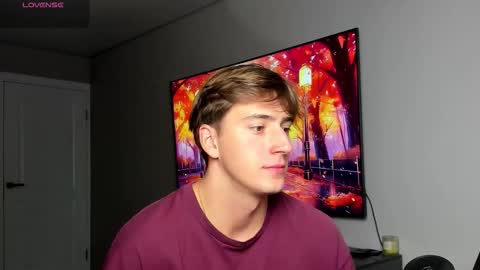 Snapshot of krishort chatting on 10-13-25, 10:59 krishort online show from 10-13-25, 10:59