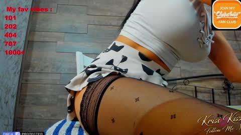 Snapshot of krisi_kiss chatting on 01-04-25, 01:42 KrisiFollow me Thumb UP online show from 01-04-25, 01:42
