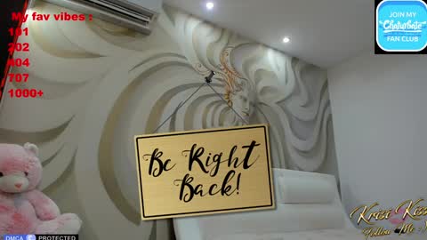 Snapshot of krisi_kiss chatting on 01-22-25, 01:00 KrisiFollow me Thumb UP online show from 01-22-25, 01:00