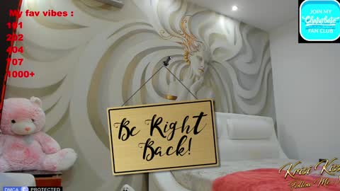 Snapshot of krisi_kiss chatting on 01-27-25, 07:14 KrisiFollow me Thumb UP online show from 01-27-25, 07:14