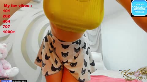 Snapshot of krisi_kiss chatting on 03-11-25, 09:45 KrisiFollow me Thumb UP online show from 03-11-25, 09:45