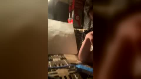 krispyholmes online show from 06-18-26, 09:58