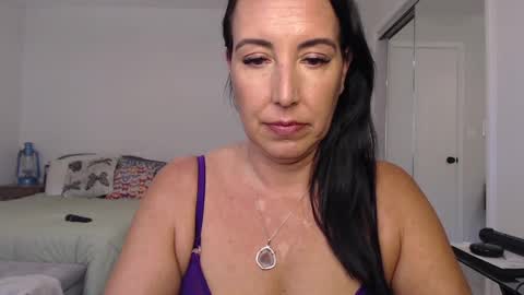 Snapshot of krissy2024 chatting on 12-01-24, 04:29 Krissy online show from 12-01-24, 04:29