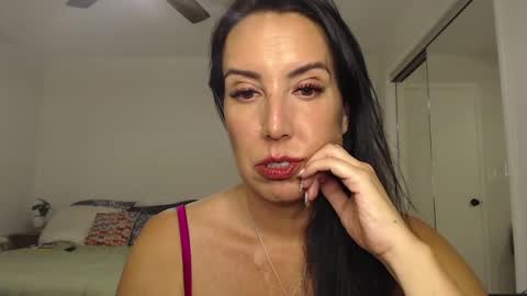 Snapshot of krissy2024 chatting on 12-05-24, 01:36 Krissy online show from 12-05-24, 01:36