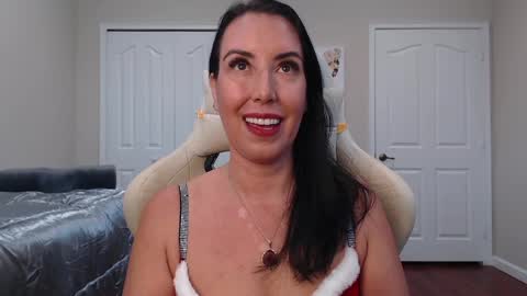 Snapshot of krissy2024 chatting on 12-24-24, 02:44 Krissy online show from 12-24-24, 02:44