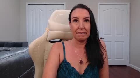 Snapshot of krissy2024 chatting on 02-02-25, 04:32 Krissy online show from 02-02-25, 04:32