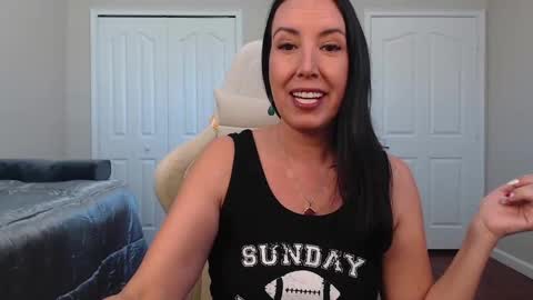 Snapshot of krissy2024 chatting on 02-09-25, 03:01 Krissy online show from 02-09-25, 03:01