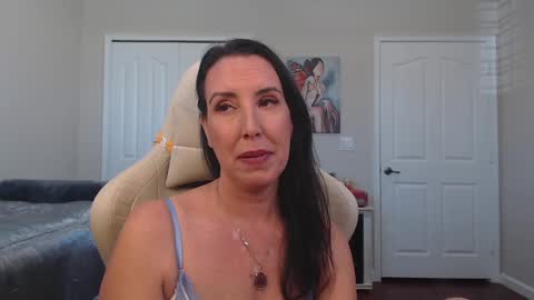 Snapshot of krissy2024 chatting on 02-12-25, 02:32 Krissy online show from 02-12-25, 02:32