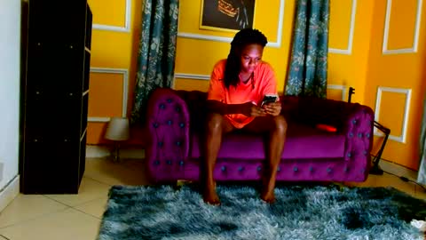 Snapshot of krissy_nile995 chatting on 02-14-25, 07:49 Thaterotic woman online show from 02-14-25, 07:49